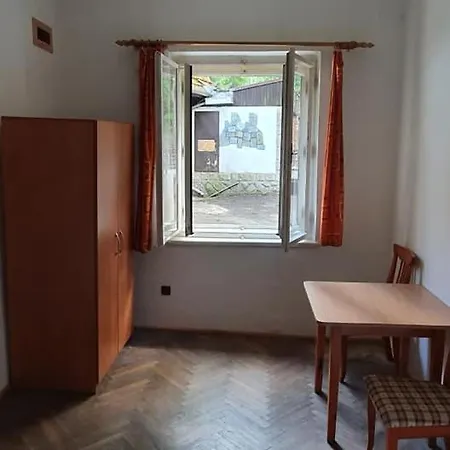 APARTMÁN - RETRO domeček *