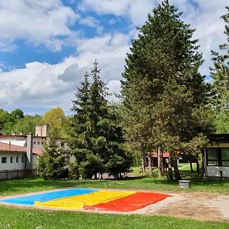 APARTMÁN - RETRO domeček